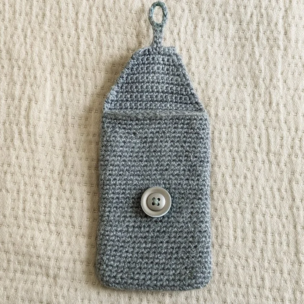 Crochet phone case