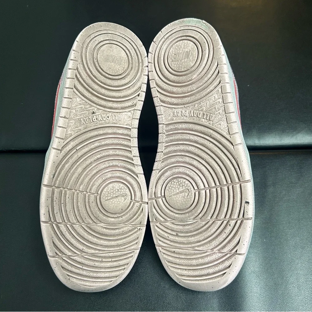 Nike Court Borough Low 2 SE sneakers girls size 3.5.