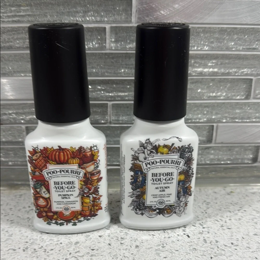 White and Black Bath Accessories Set with Vintage Design