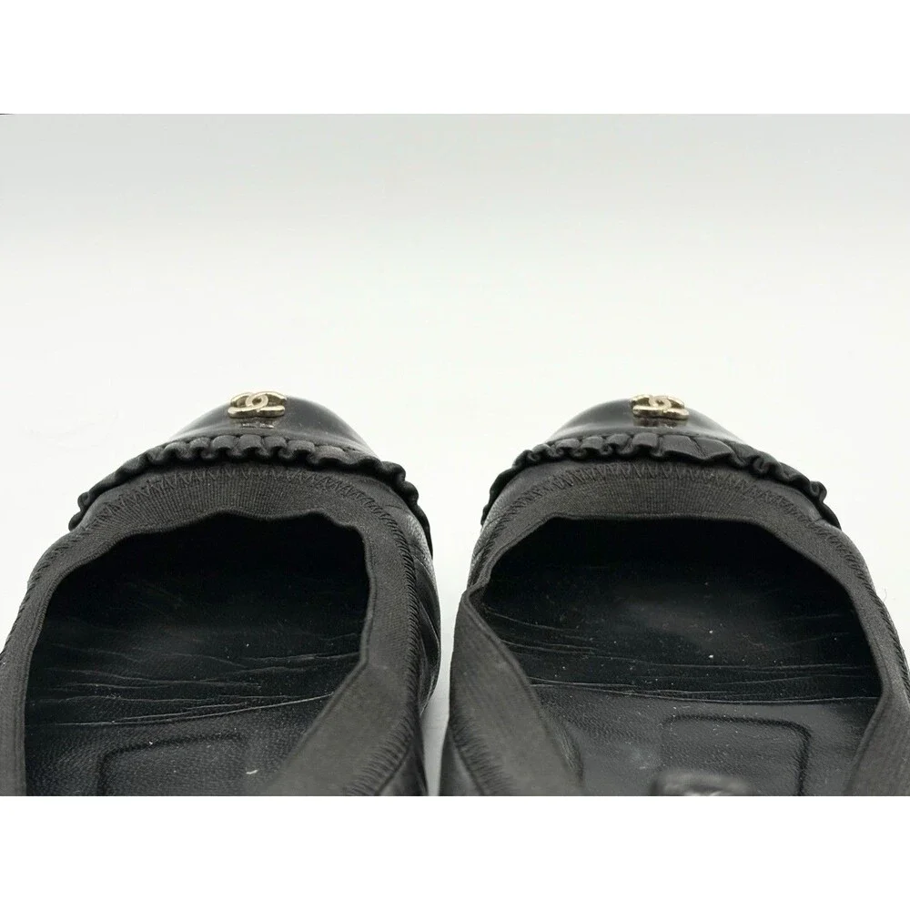Chanel Black Ballet Flats Patent Leather Cap Toe CC Logo Ruffle Accent EU 35.5