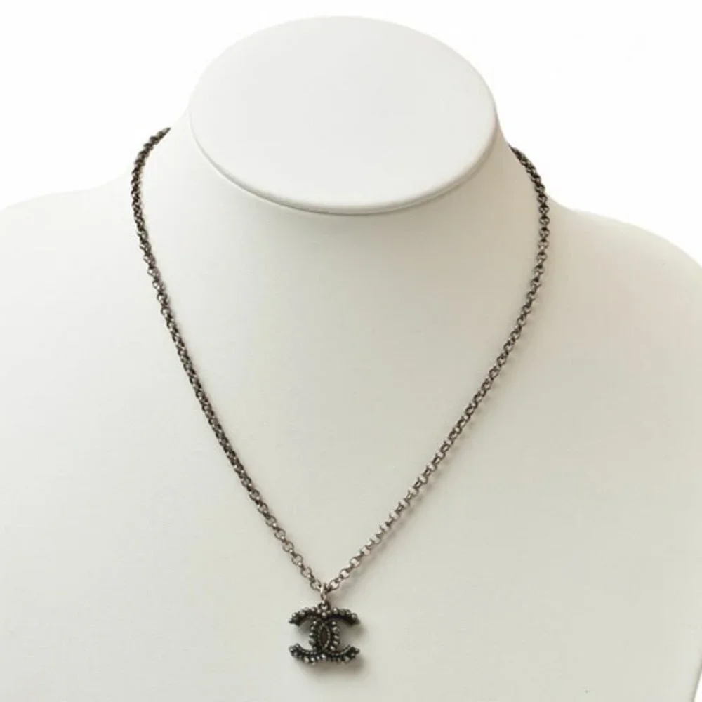 CHANEL Gold Necklace