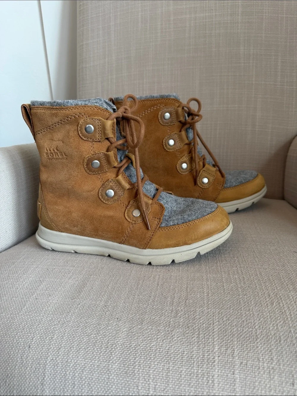 Sorel Women’s Explorer Joan Boots - Size 7