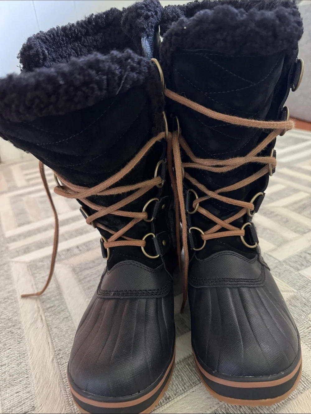 Sorel Women's Trivioli Black and Brown Winter Lace-Up Boot