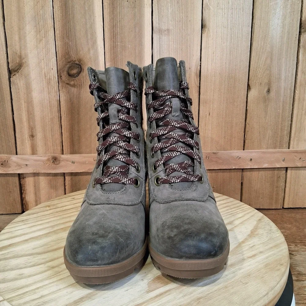 Sorel Lexie Wedge Boots Womens 8.5 Gray Leather‎ Ankle Lace Up Winter Waterproof