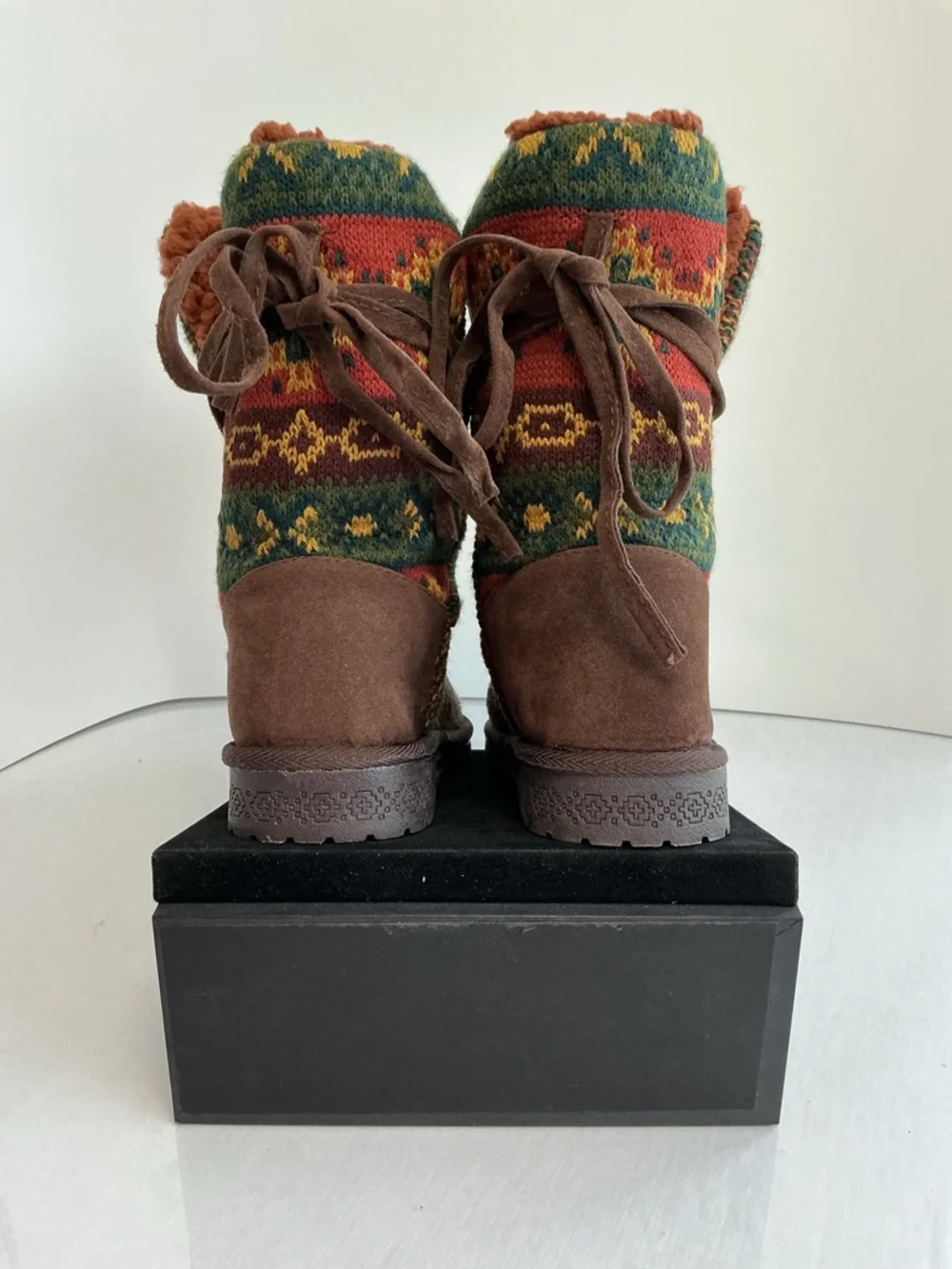 Essential by Muk Luks Tribal Knit Faux Fur Winter Boots Size 6