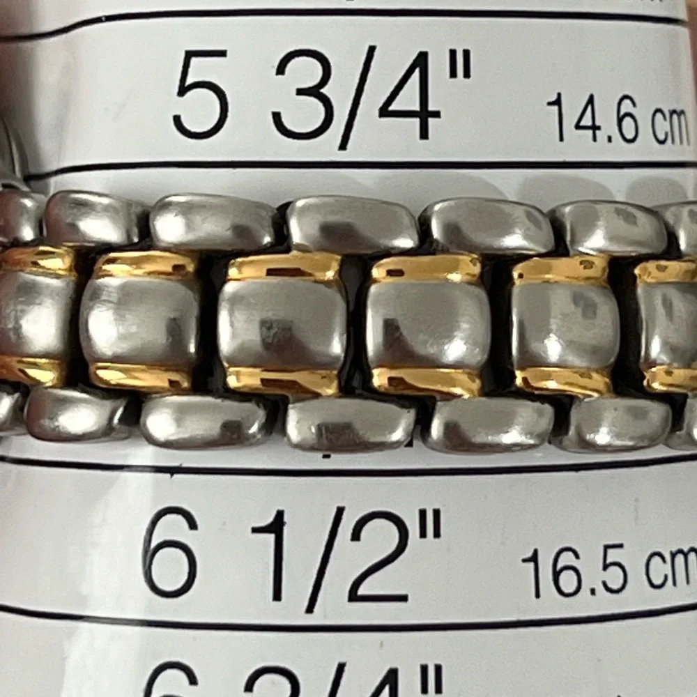 Seiko SQ 50 Vintage Ladies Watch Stainless Dial Two-Tone Bracelet Date Window