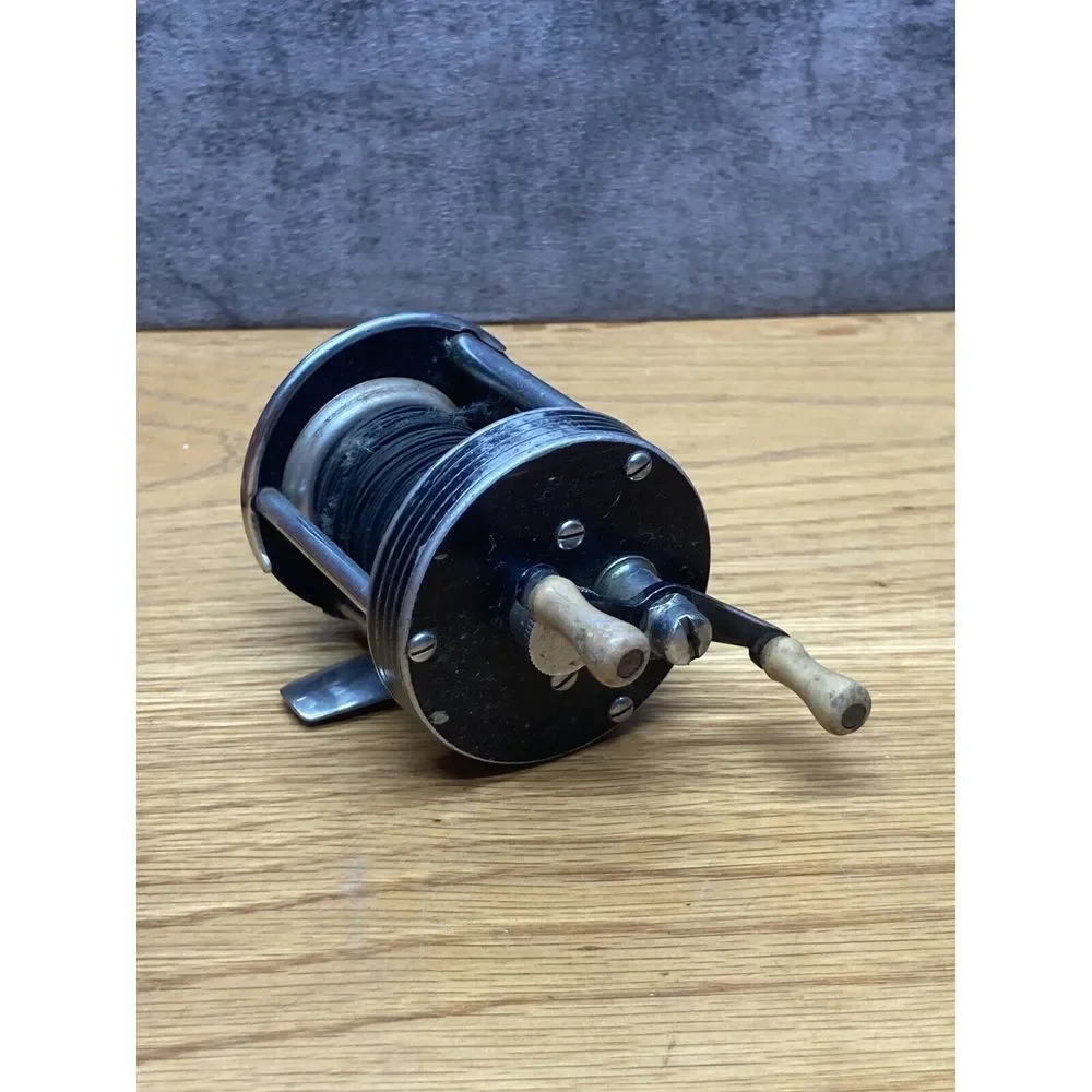 Vintage Langley Streamlite Model 310 KC Bait Casting Level Wind‎ Fishing Reel