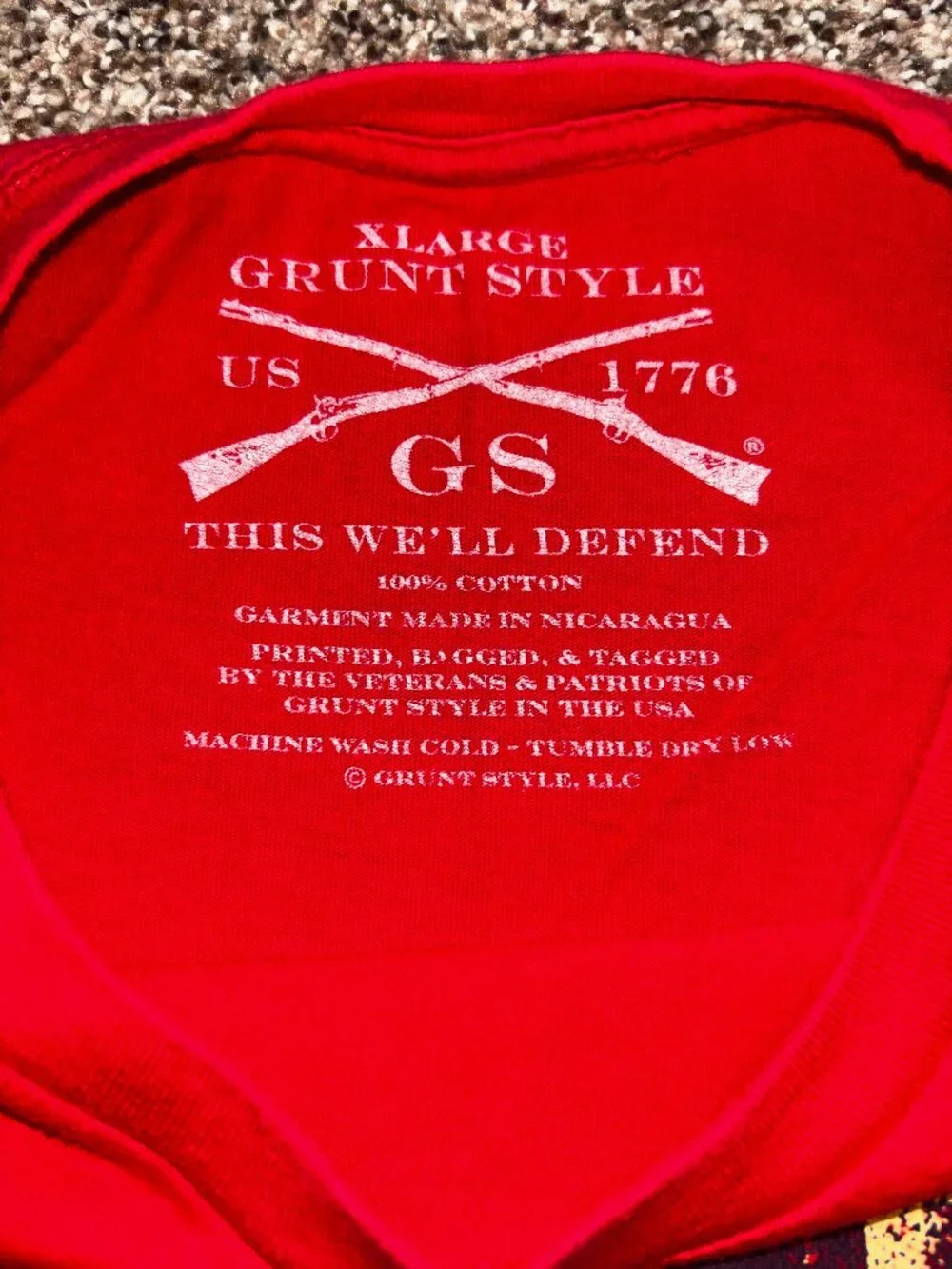 Grunt Style RED Remember Everyone Deployed Shirt Men's XL Red Military USA
