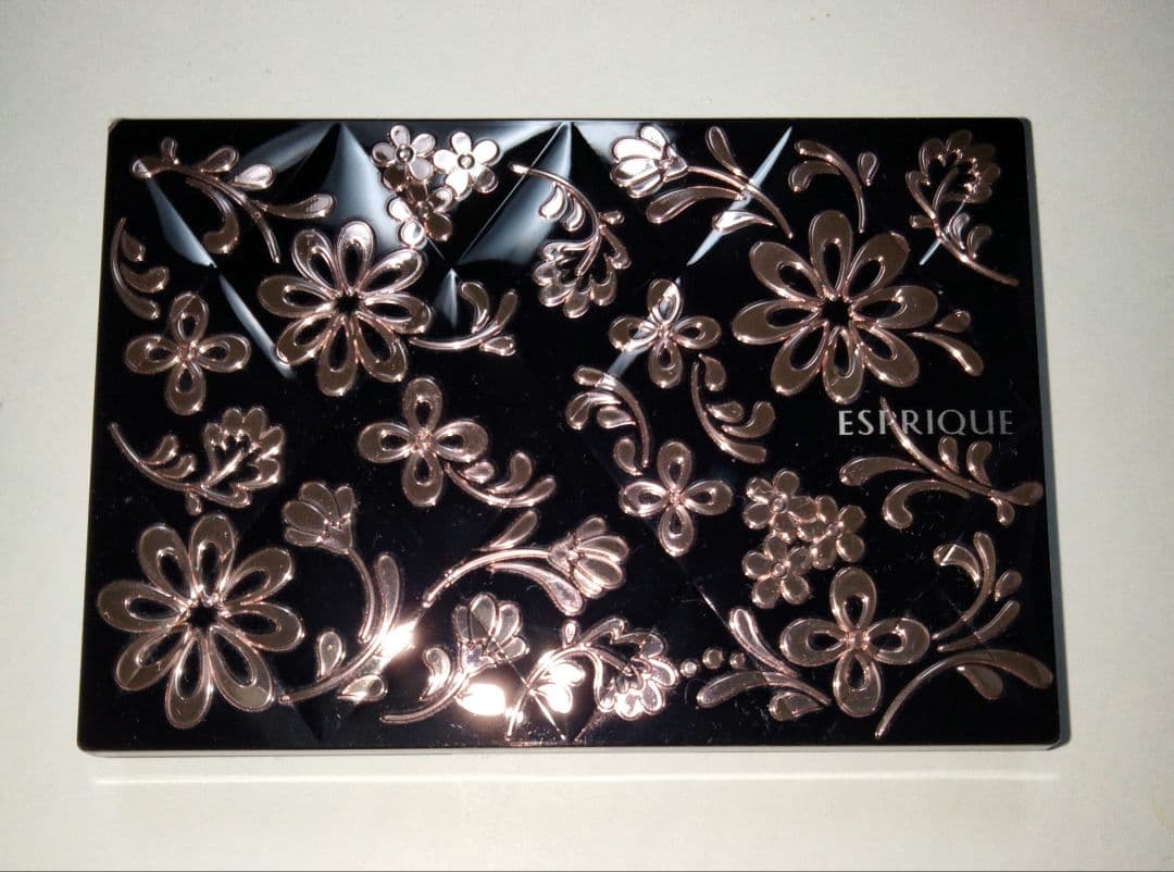 ESRIQUE Flower Pattern Powder Foundation Case