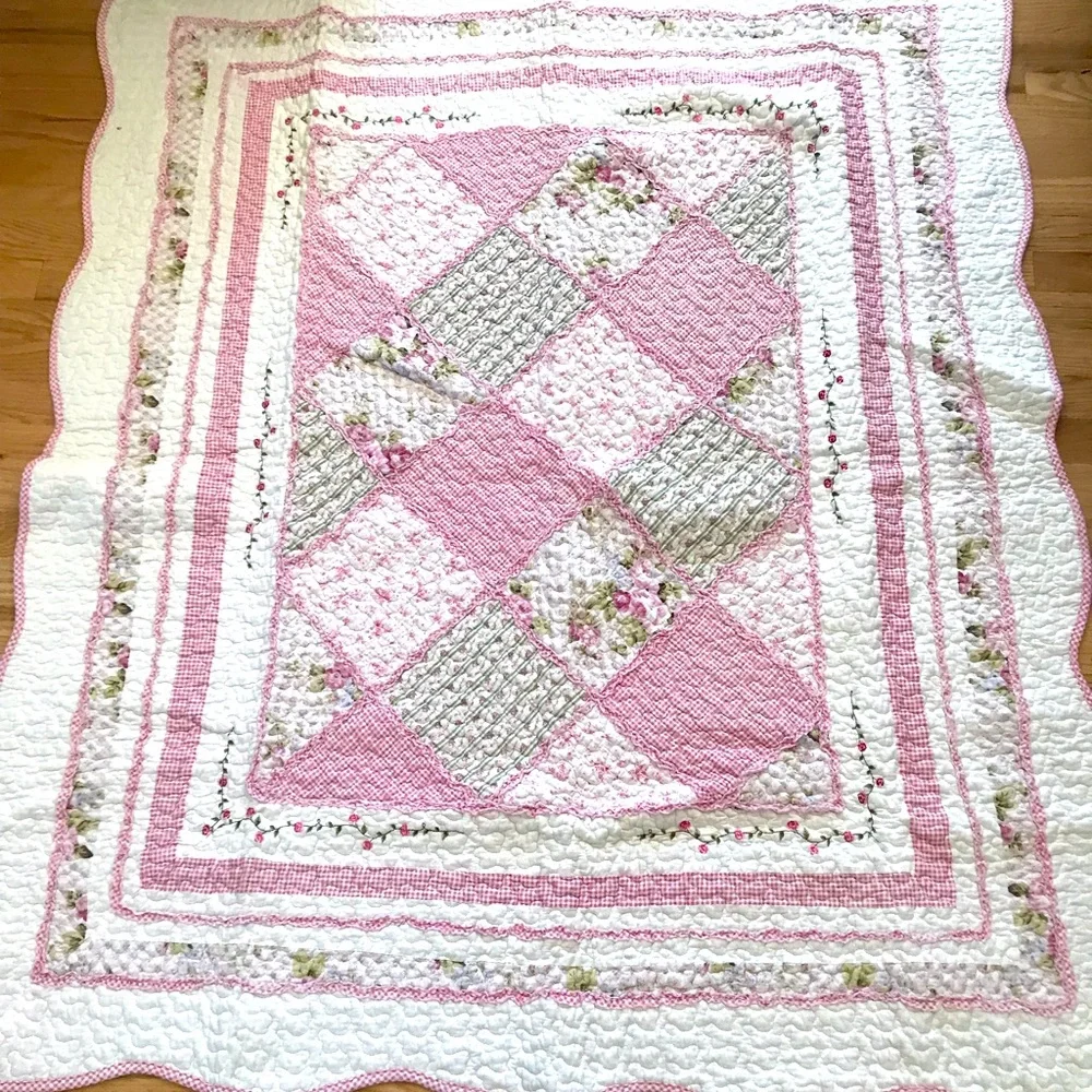 NWT Custom Quilt 50”X60”