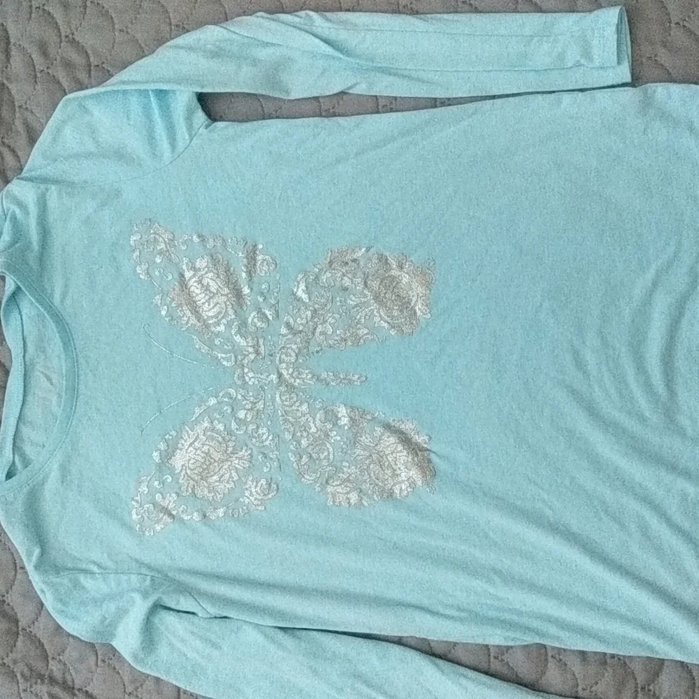 The Children's Place long sleeved tee