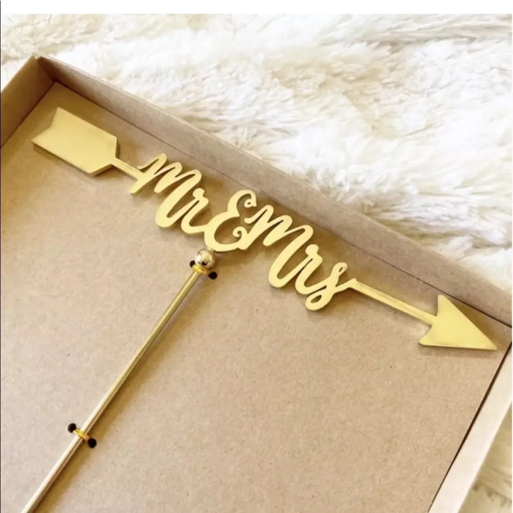 THIRSTYSTONE Wedding Set Mr & Mrs Cake Topper Bridal Engagement Married NWT