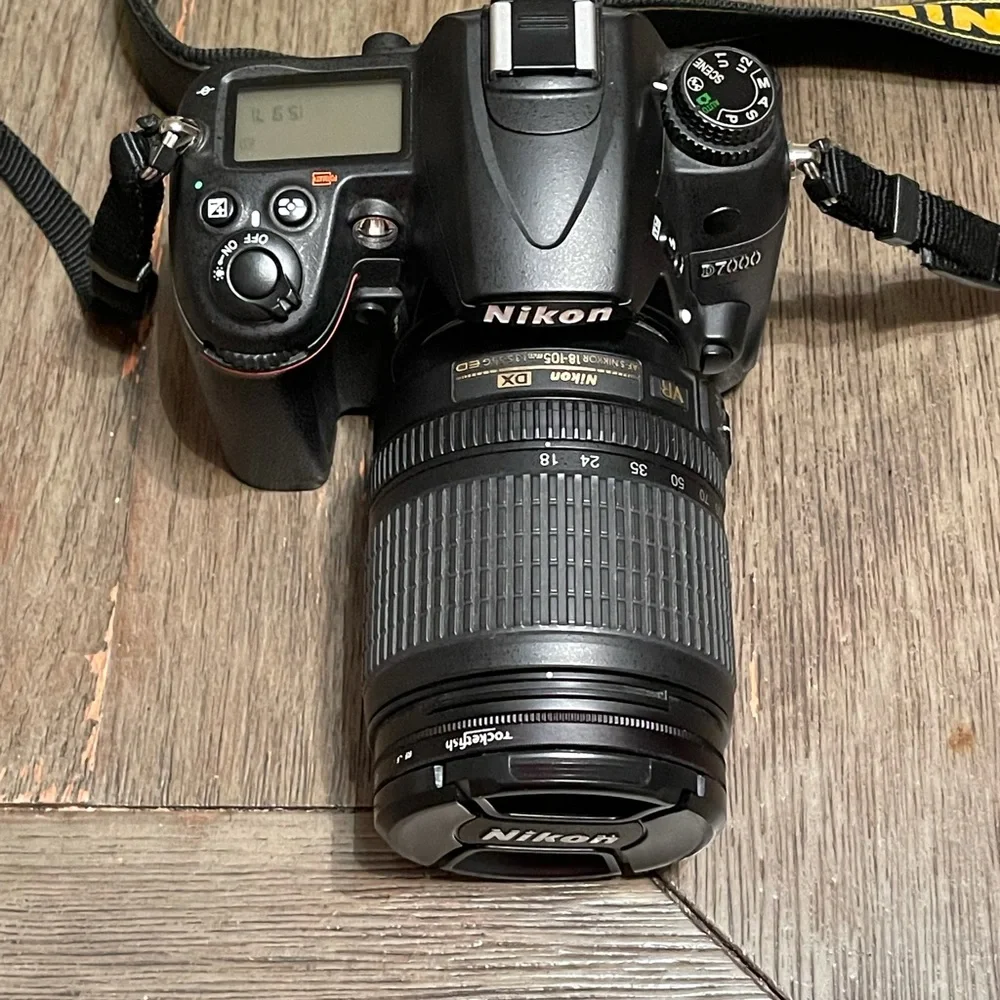 Nikon black d7000