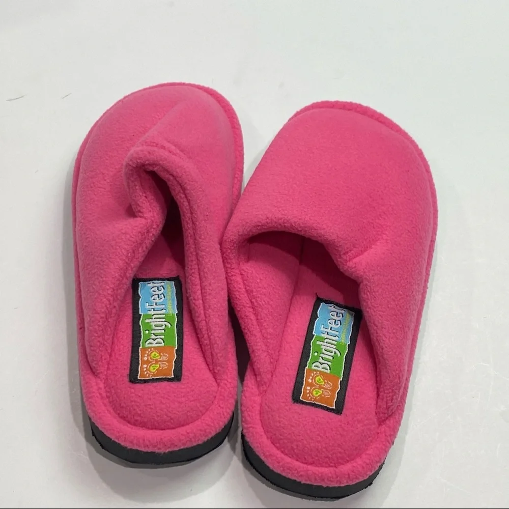 BrightFeet lighted slippers for little kids Sz large 2-4 in pink New in box