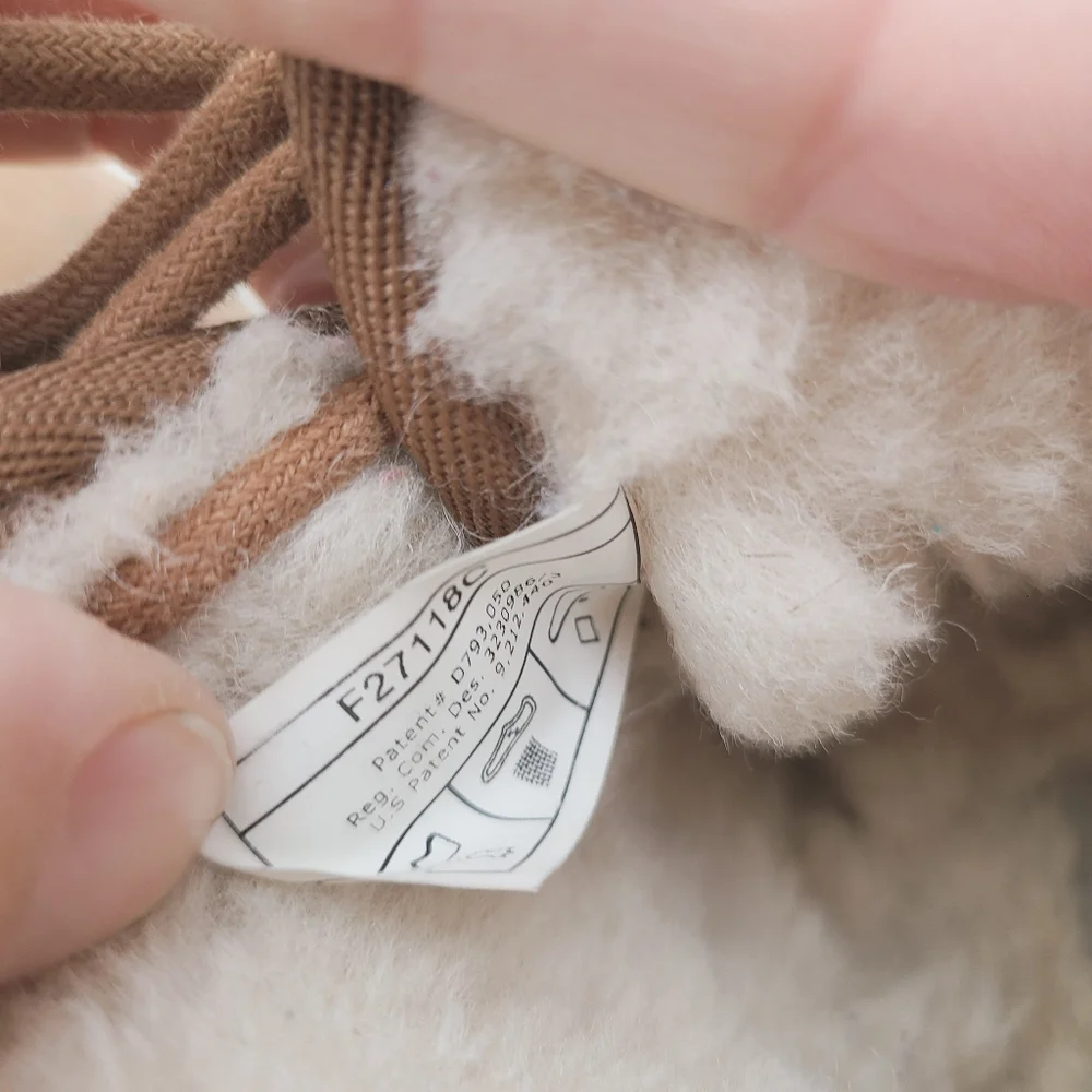 UGG neumal kids