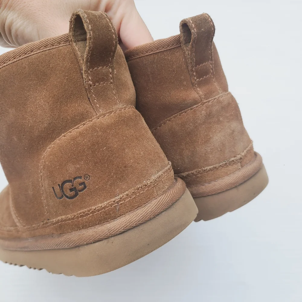 UGG neumal kids