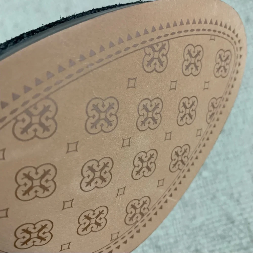 ISOLA block heel pump