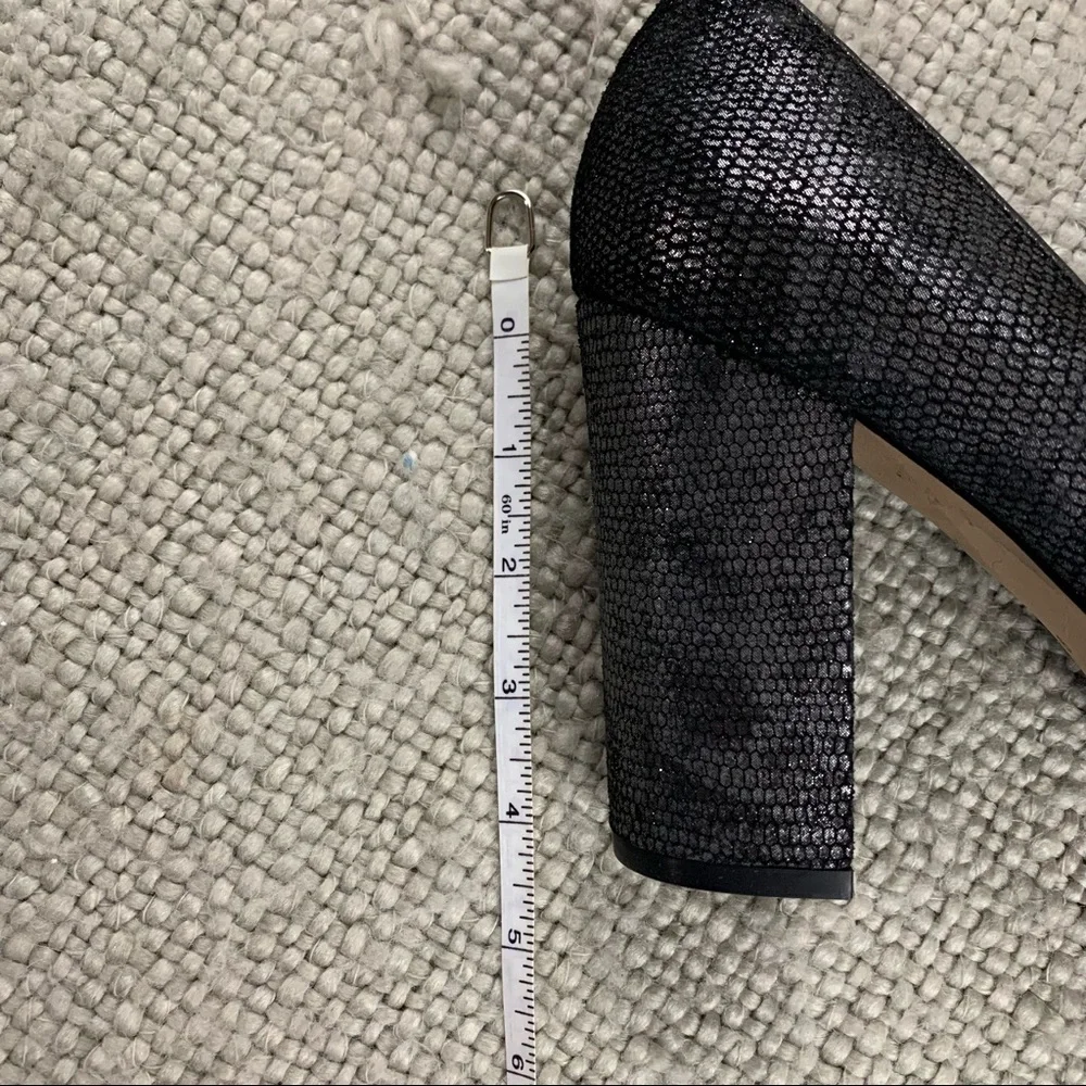 ISOLA block heel pump