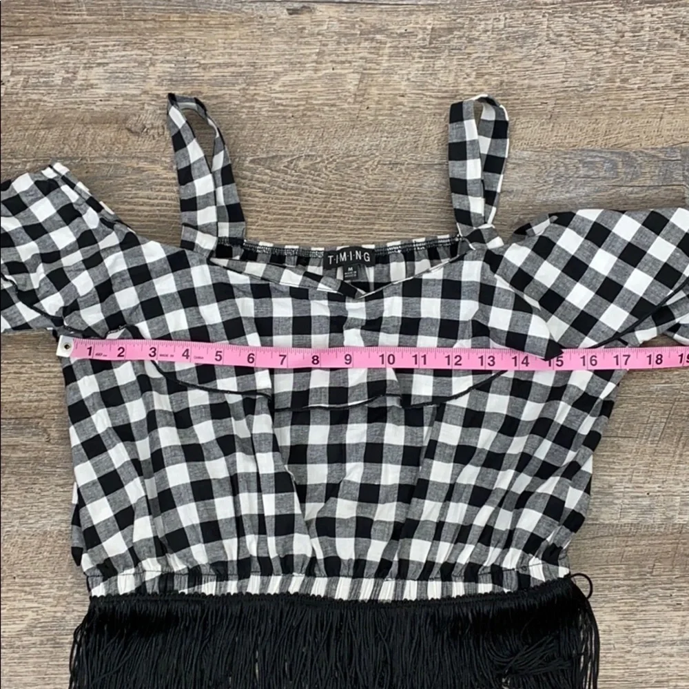 NWOT Buffalo Plaid Crop Tassel Top Medium