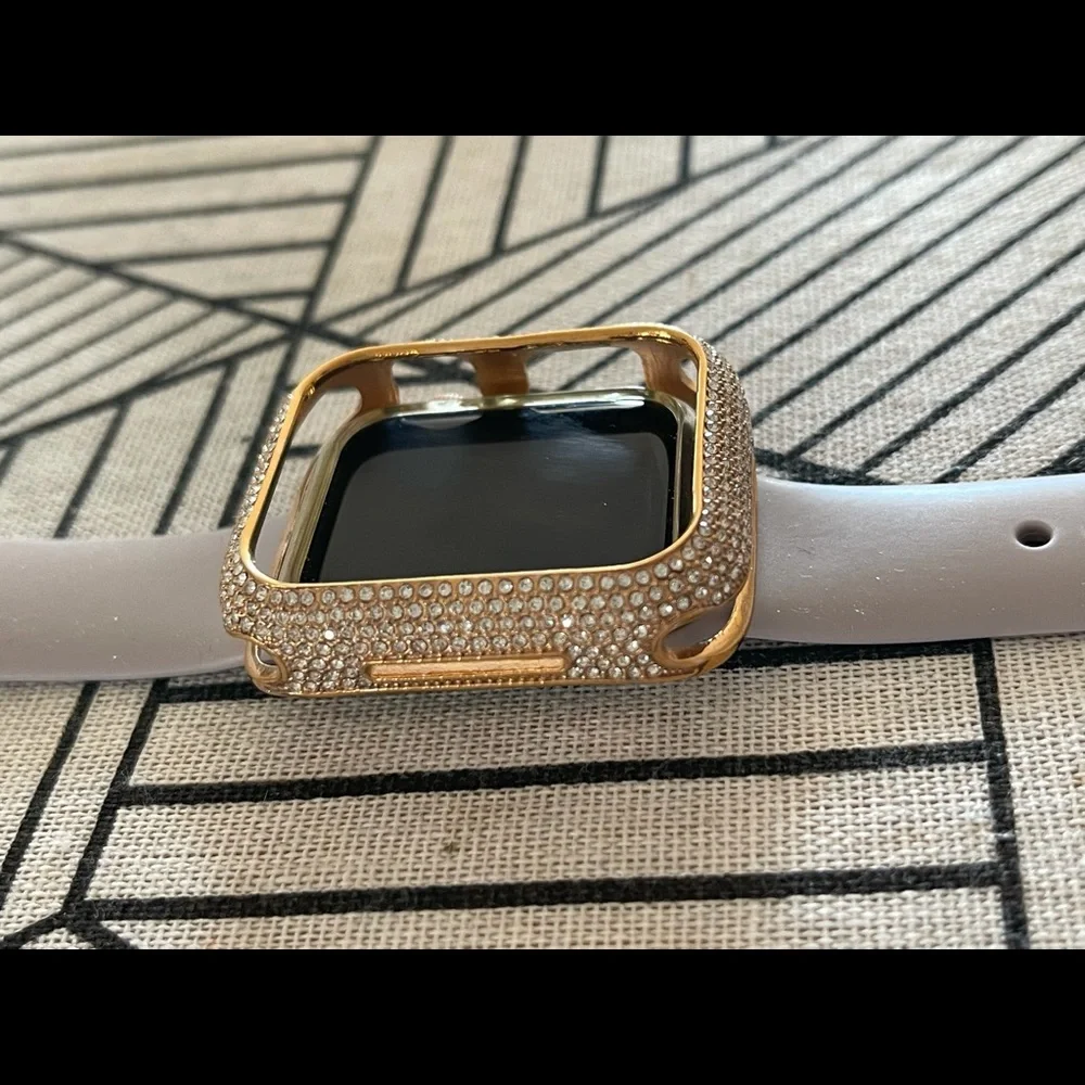 Apple stunning 18