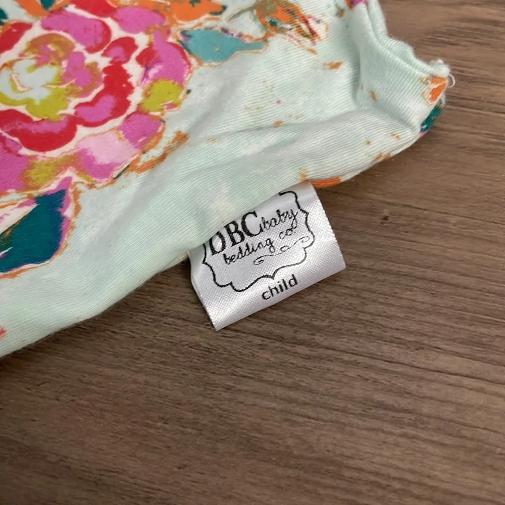 N/A girls scarf