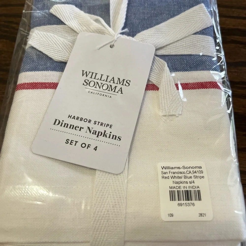 NWT Williams Sonoma Harbor Stripe 4 Dinner Napkins