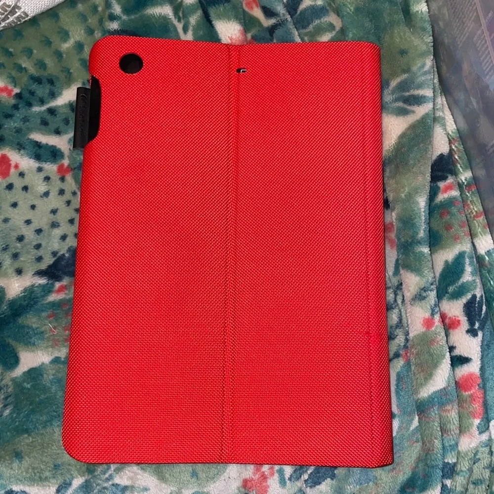 Logitech Ultrathin Keyboard Folio i5