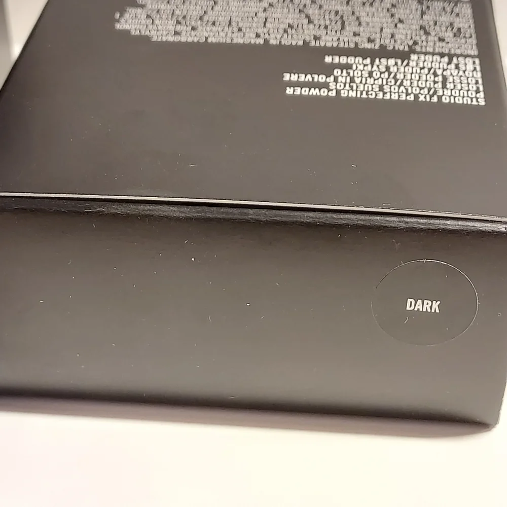 MAC Studio Fix Perfecting Powder *DARK*