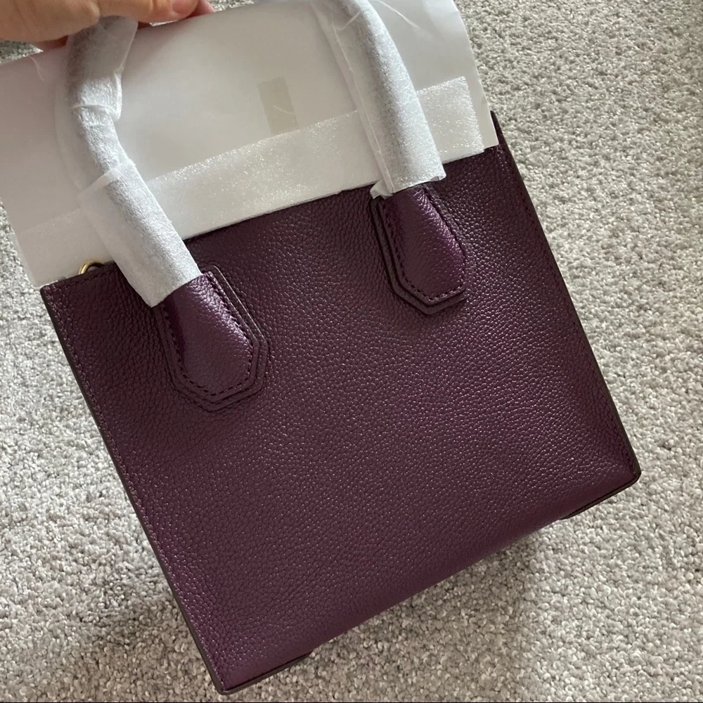 Michael Kors include bag
