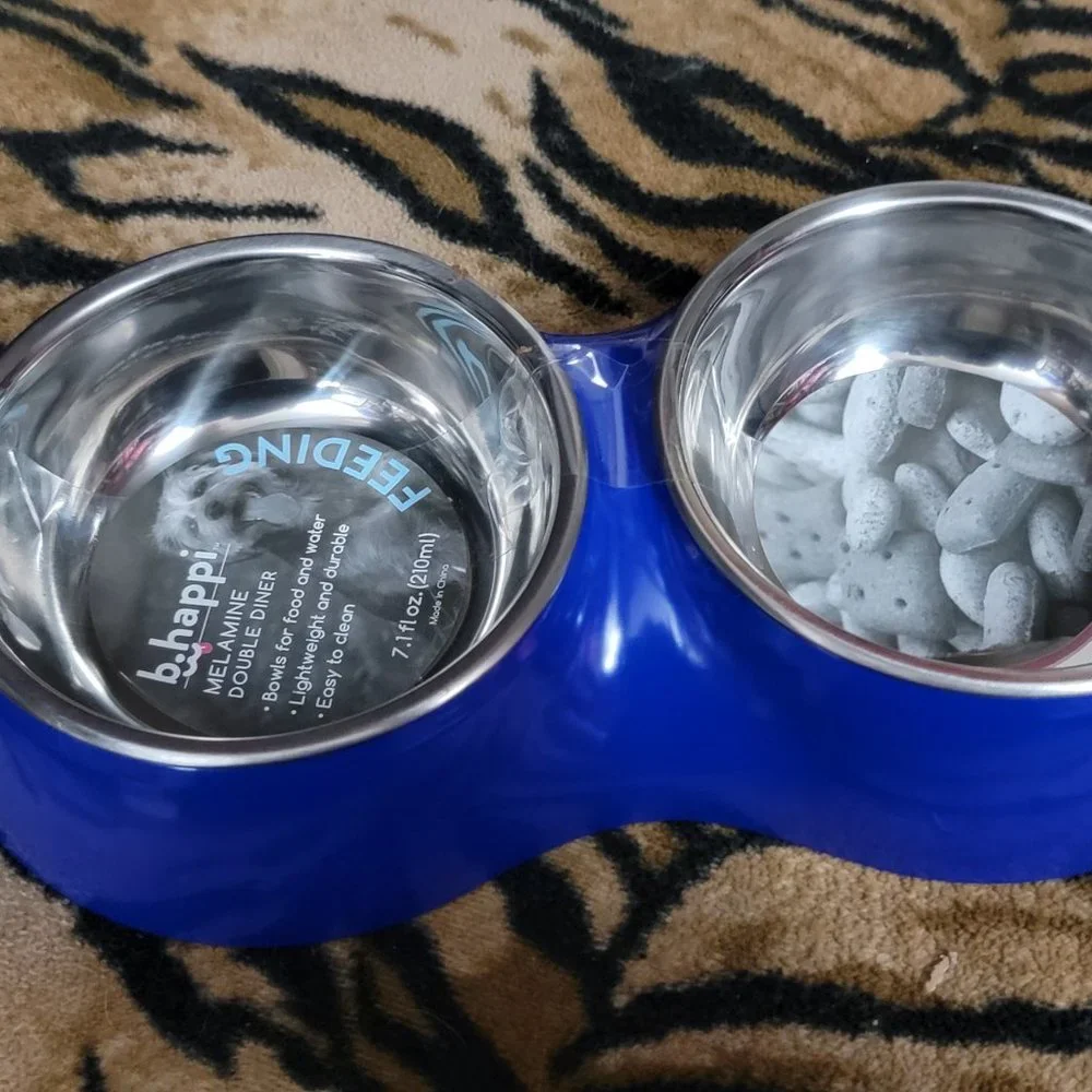 N/A pet bowl