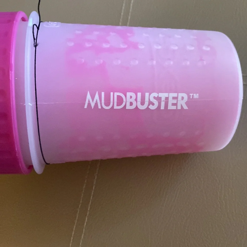 NWT Dexas MudBuster for Pups, Sz. M. Pink. Soft Silicone Bristles.