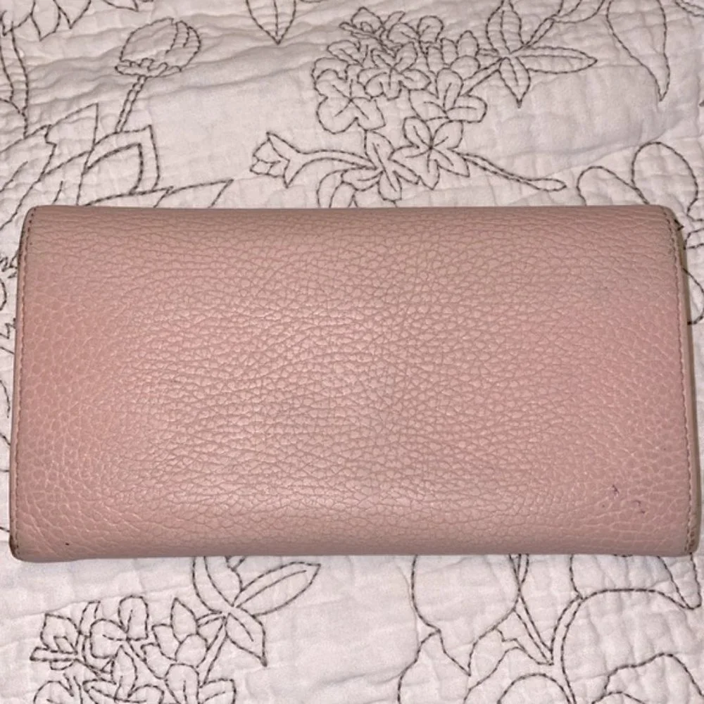 Gucci give me