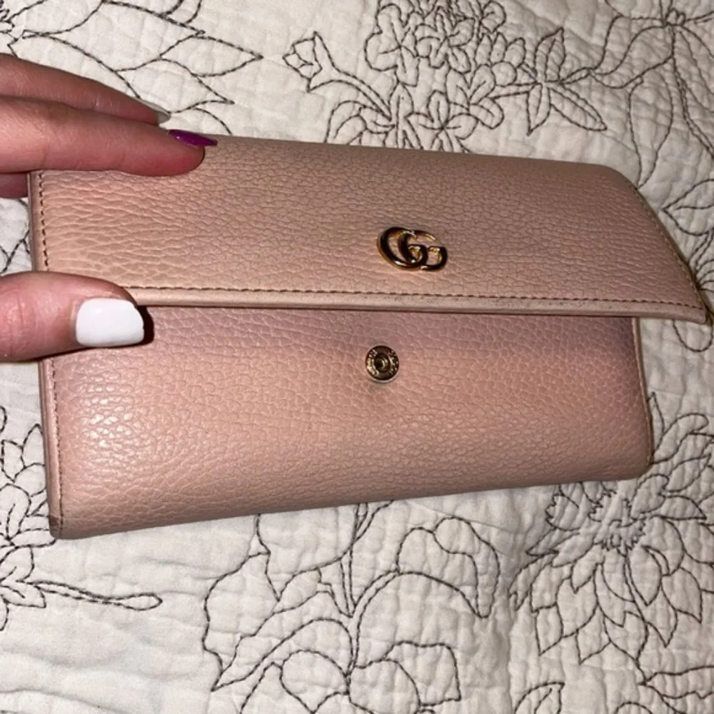 Gucci give me