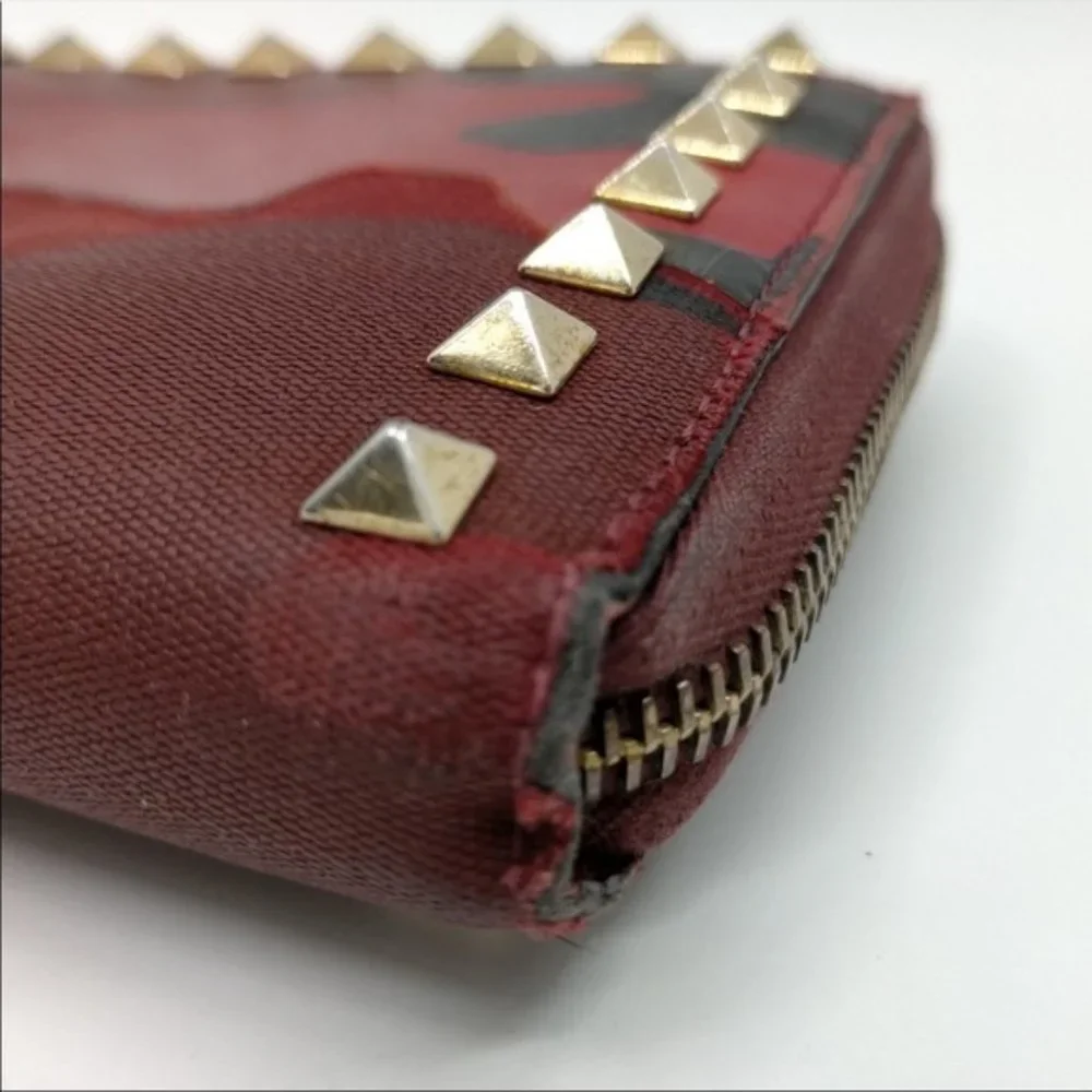 Valentino Garavani item outside