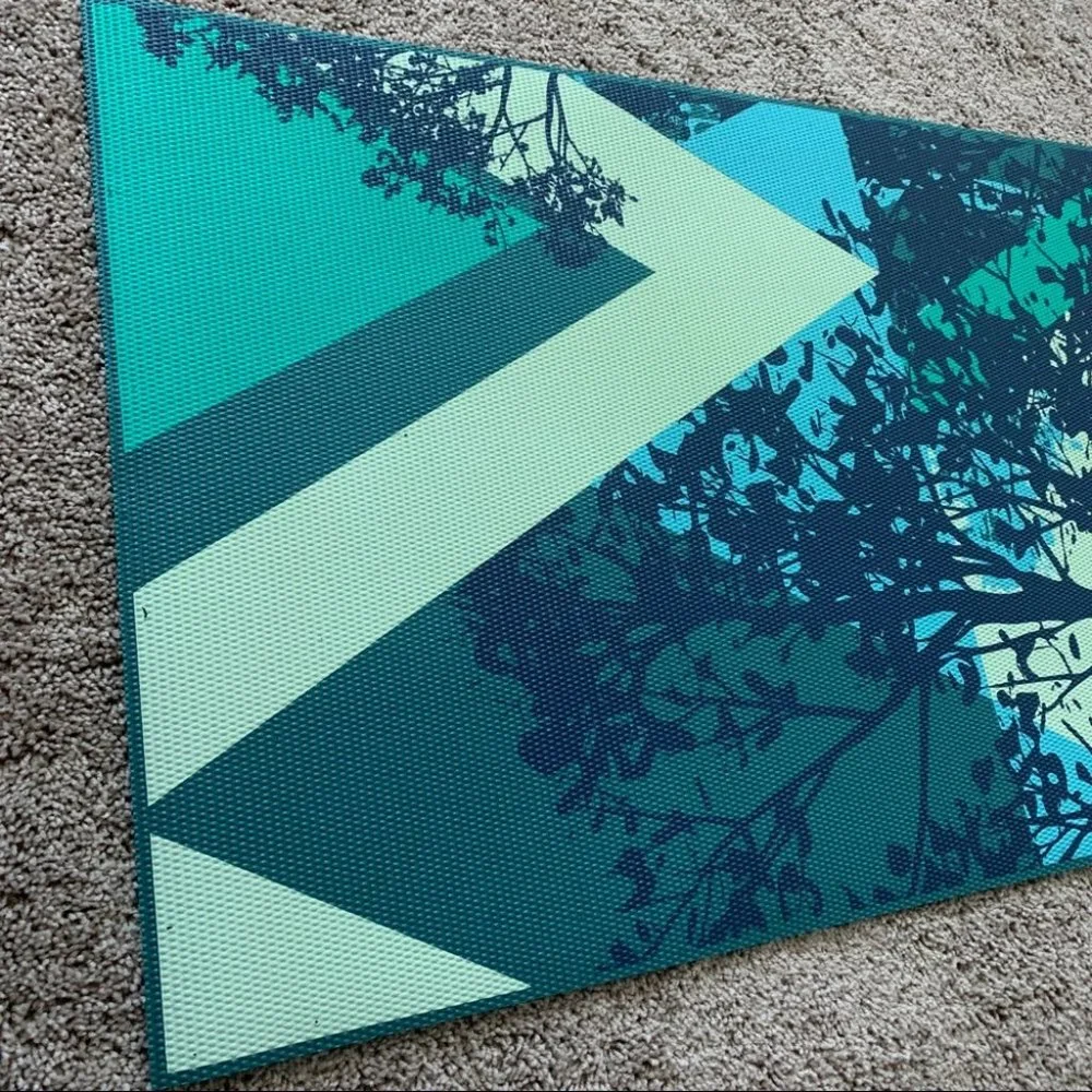GAIAM yoga mat