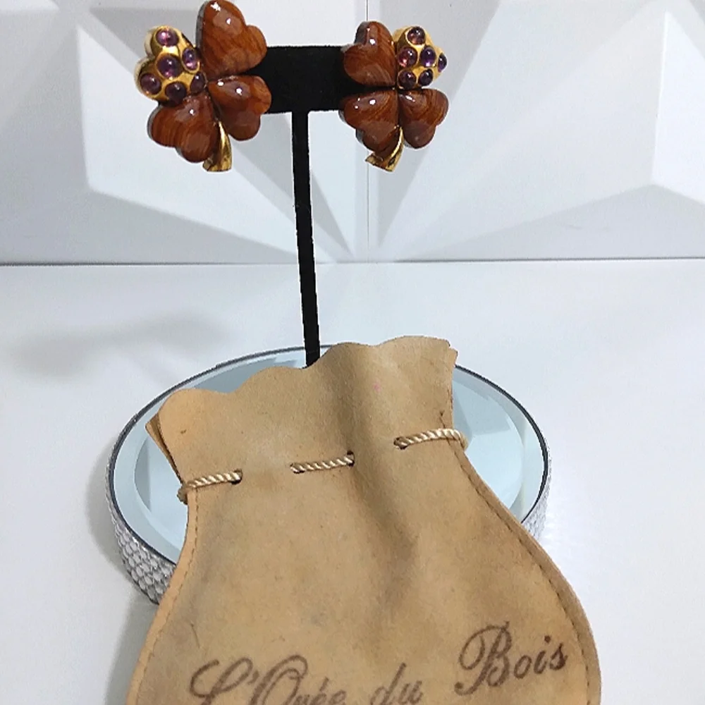 Exceptional L’OREE du BOIS France 18k Wood Amethyst 4 Leaf Clover Earrin…