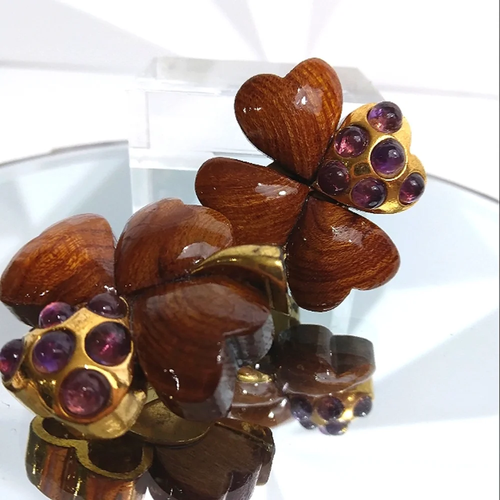 Exceptional L’OREE du BOIS France 18k Wood Amethyst 4 Leaf Clover Earrin…