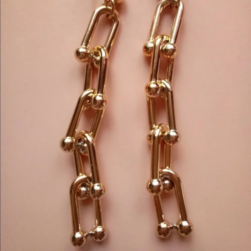 Zara long chain