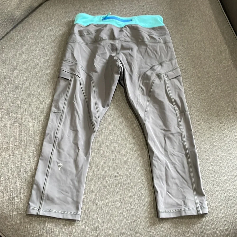 Ivivva Gray and Turquoise trim Crops 12