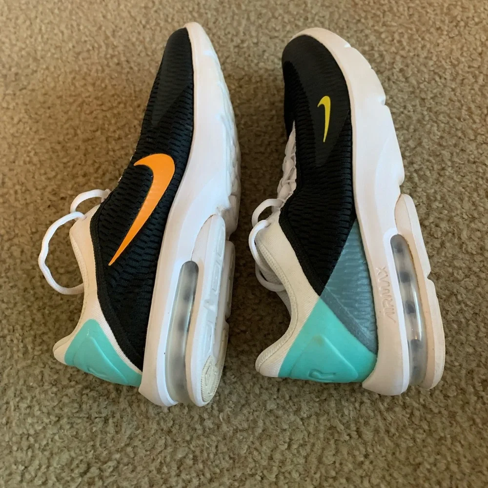 Nike gently used