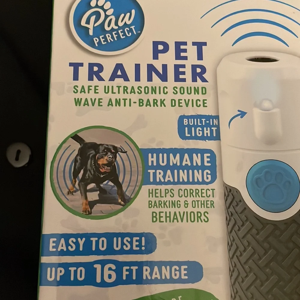 Paw Perfect Pet Trainer w/light