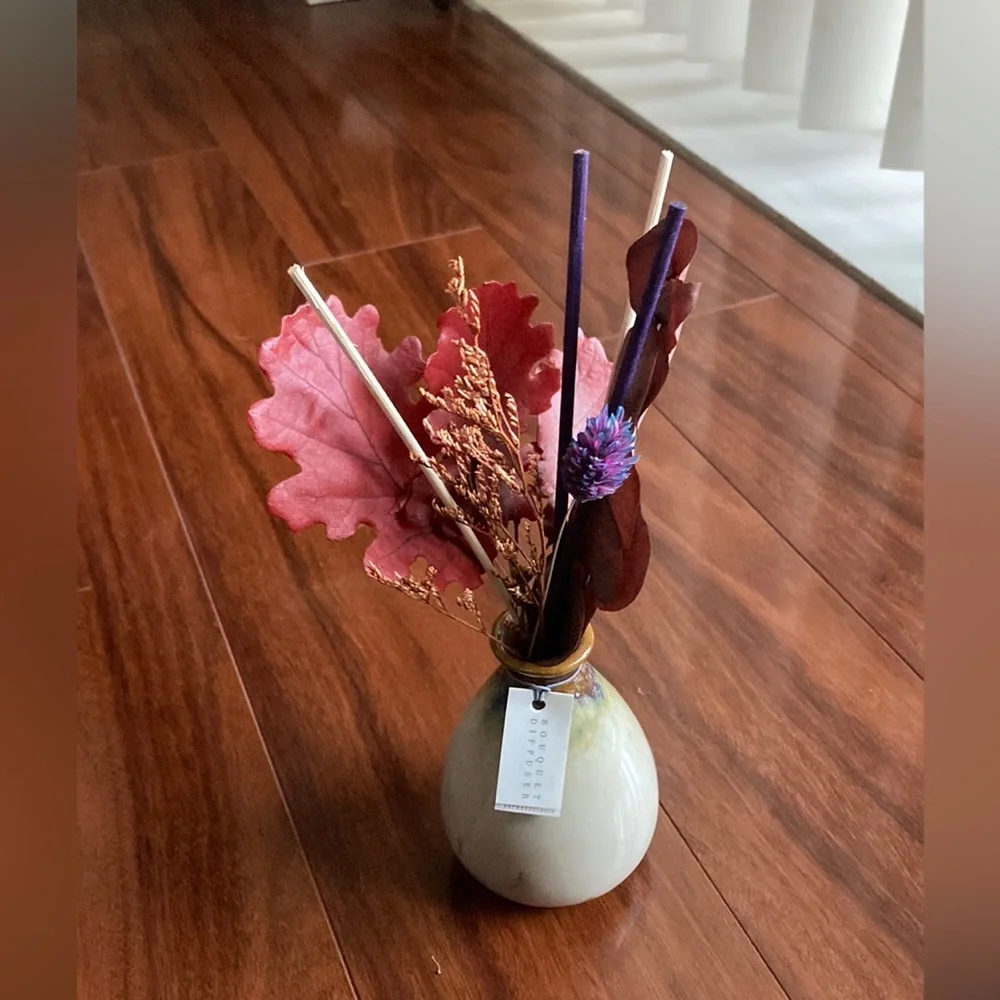 Anthropologie Bouquet Diffuser Bud Vase NWT