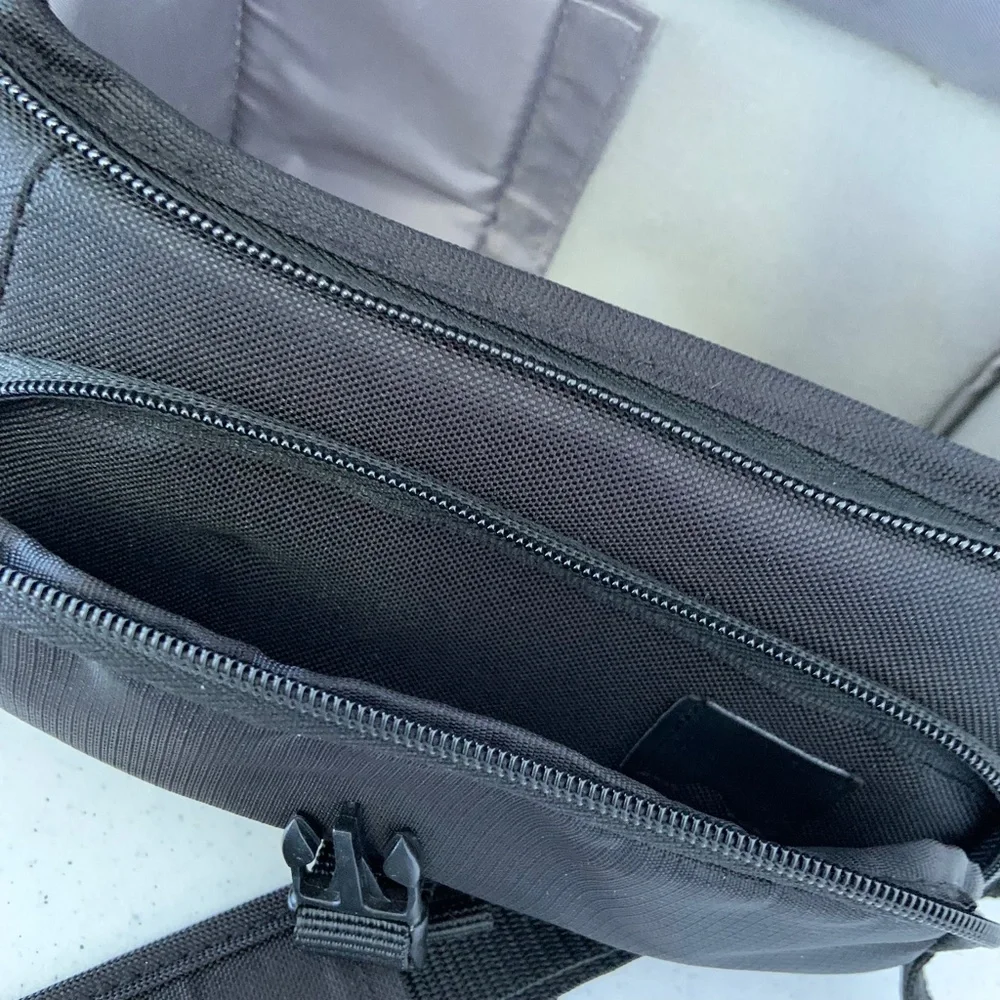 Sony Soft Case Small Camera Travel Carrying Bag in Black