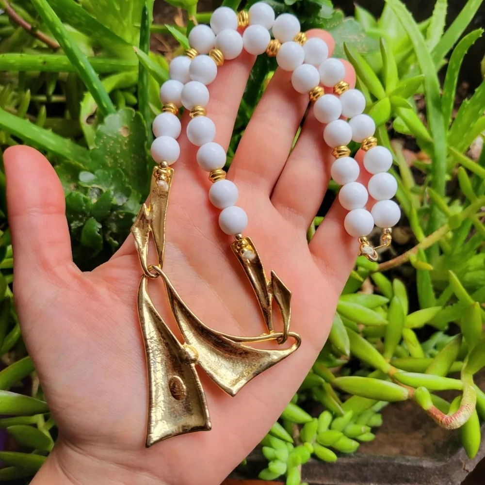 Vintage 10K GP Beaded White / Cream Colored Statement Necklace