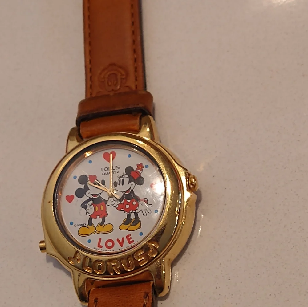 Lorus stunning mickey