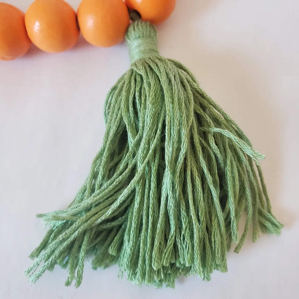 N/A carrot garland