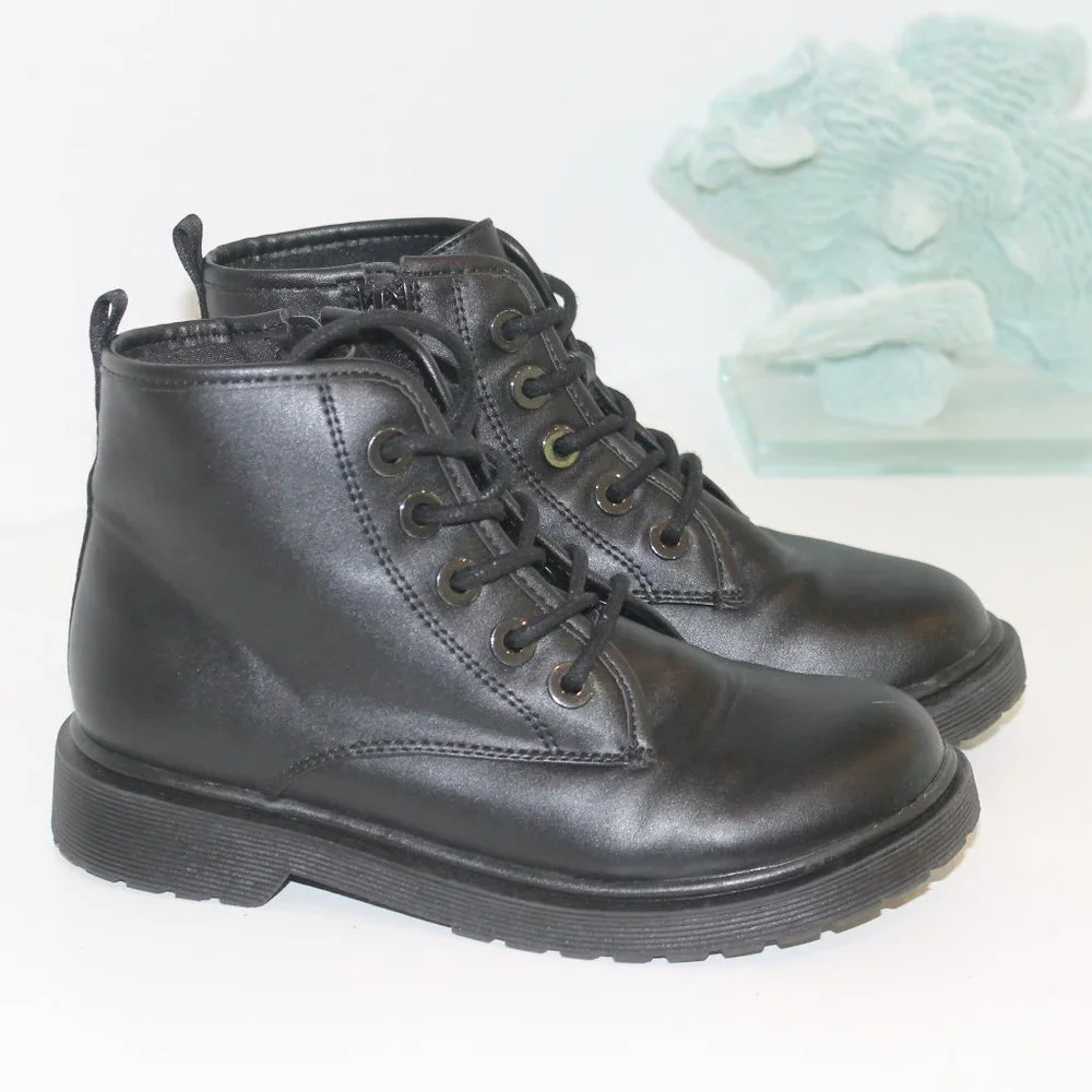Steve Madden Combat Moto Black Zipped Boots Sz 4