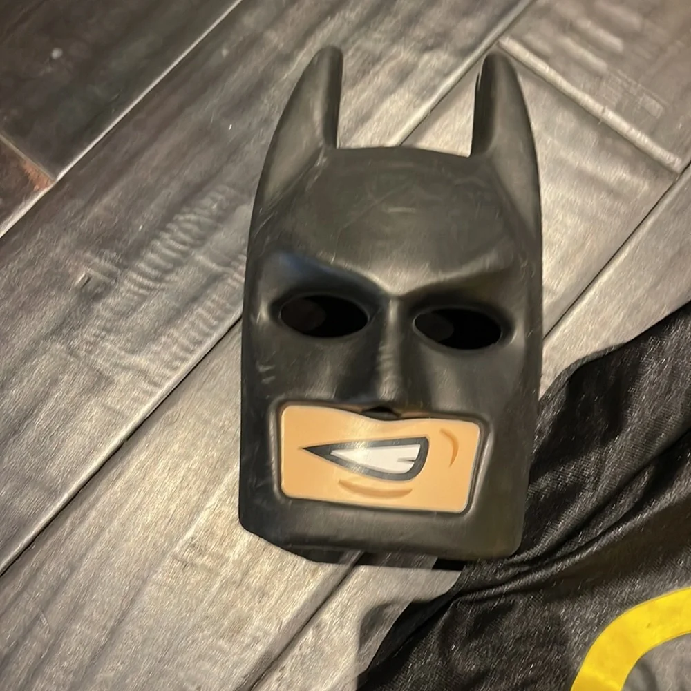 N/A batman mask
