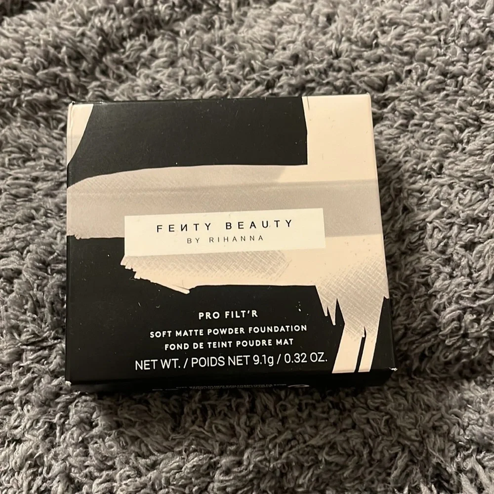 Fenty Beauty 105 light