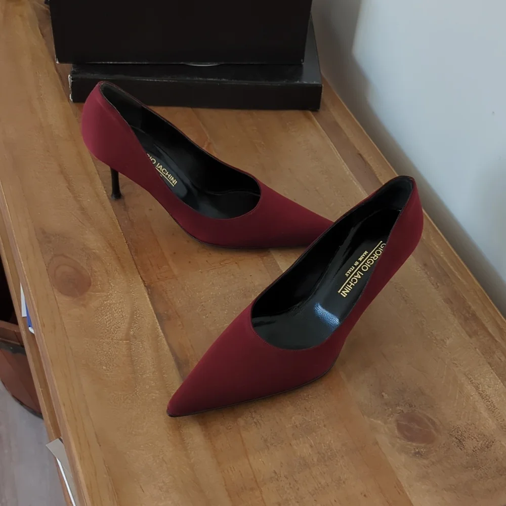 Giorgio IACHINI red satin